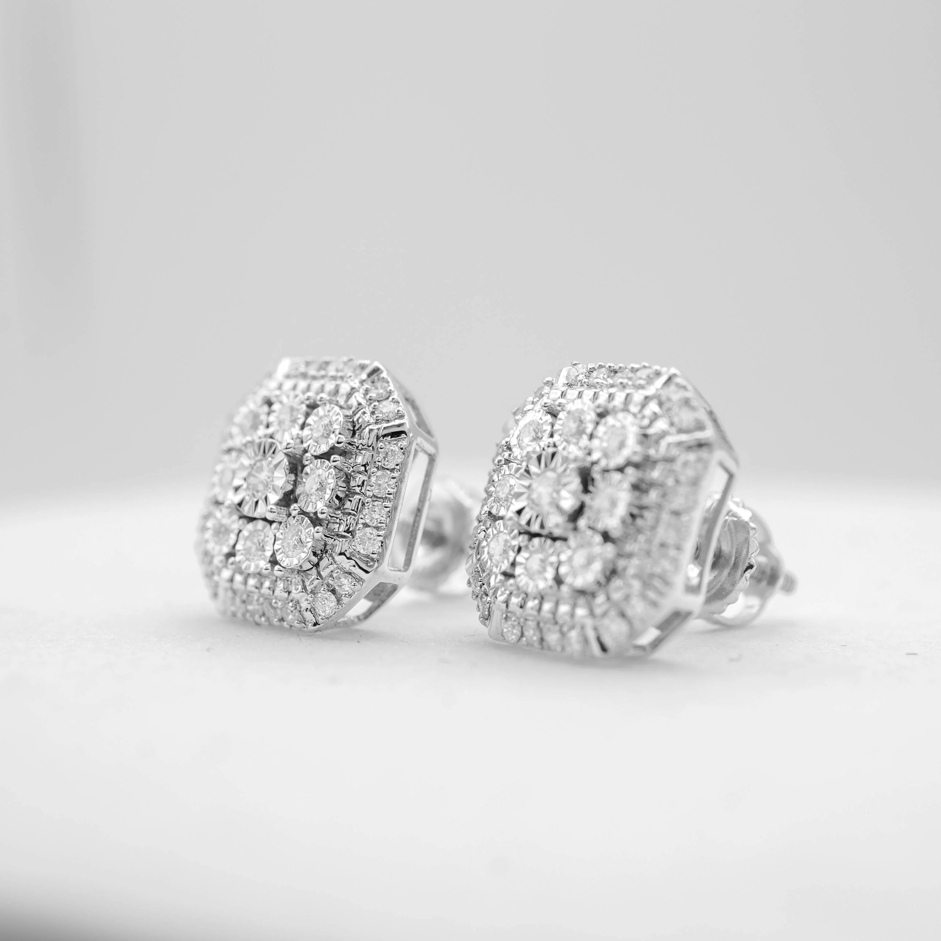10K Gold Diamond Stud Earrings 0.30 CT - Image 8