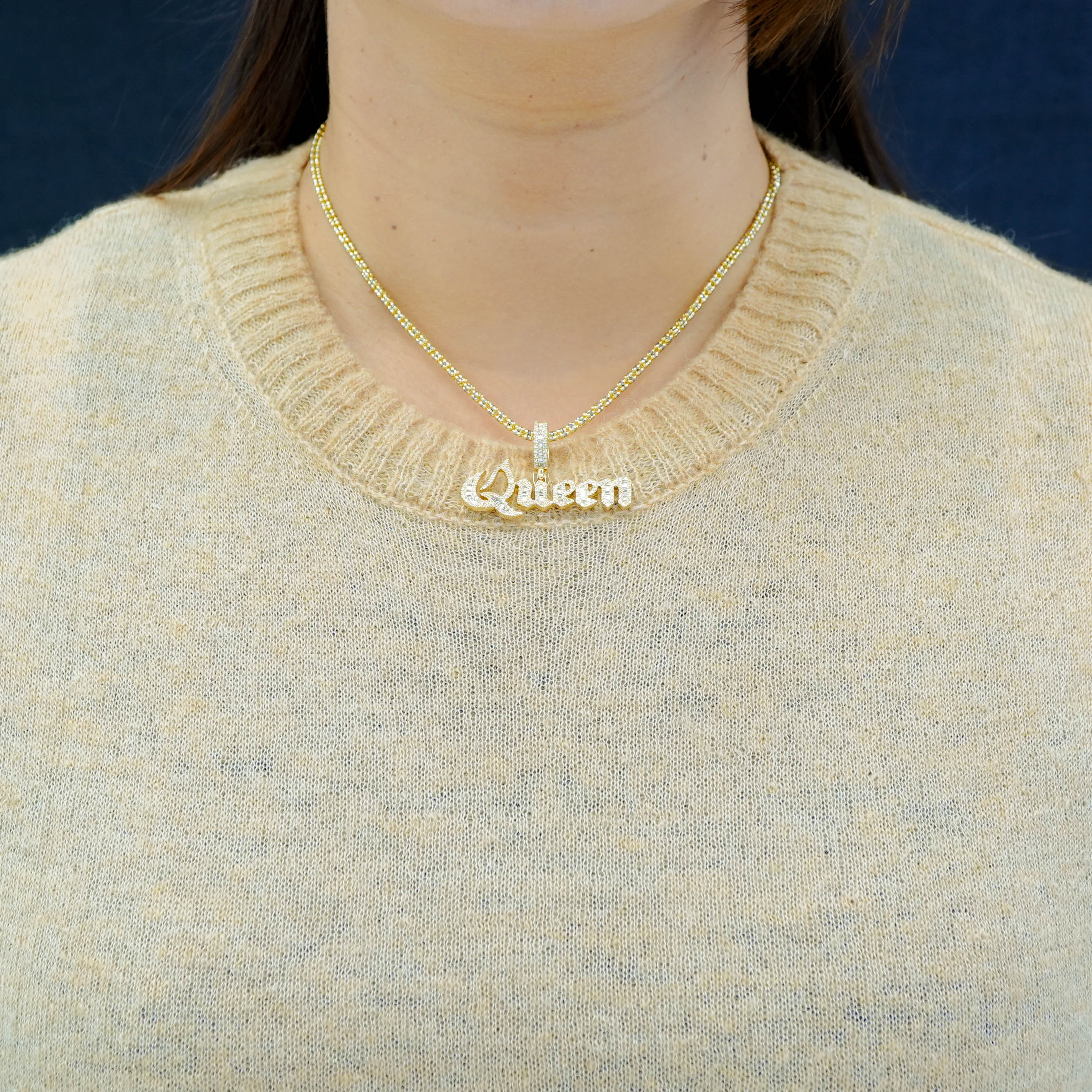 10K Yellow Gold "Queen" Diamond Pendant 0.75 CT - Image 2