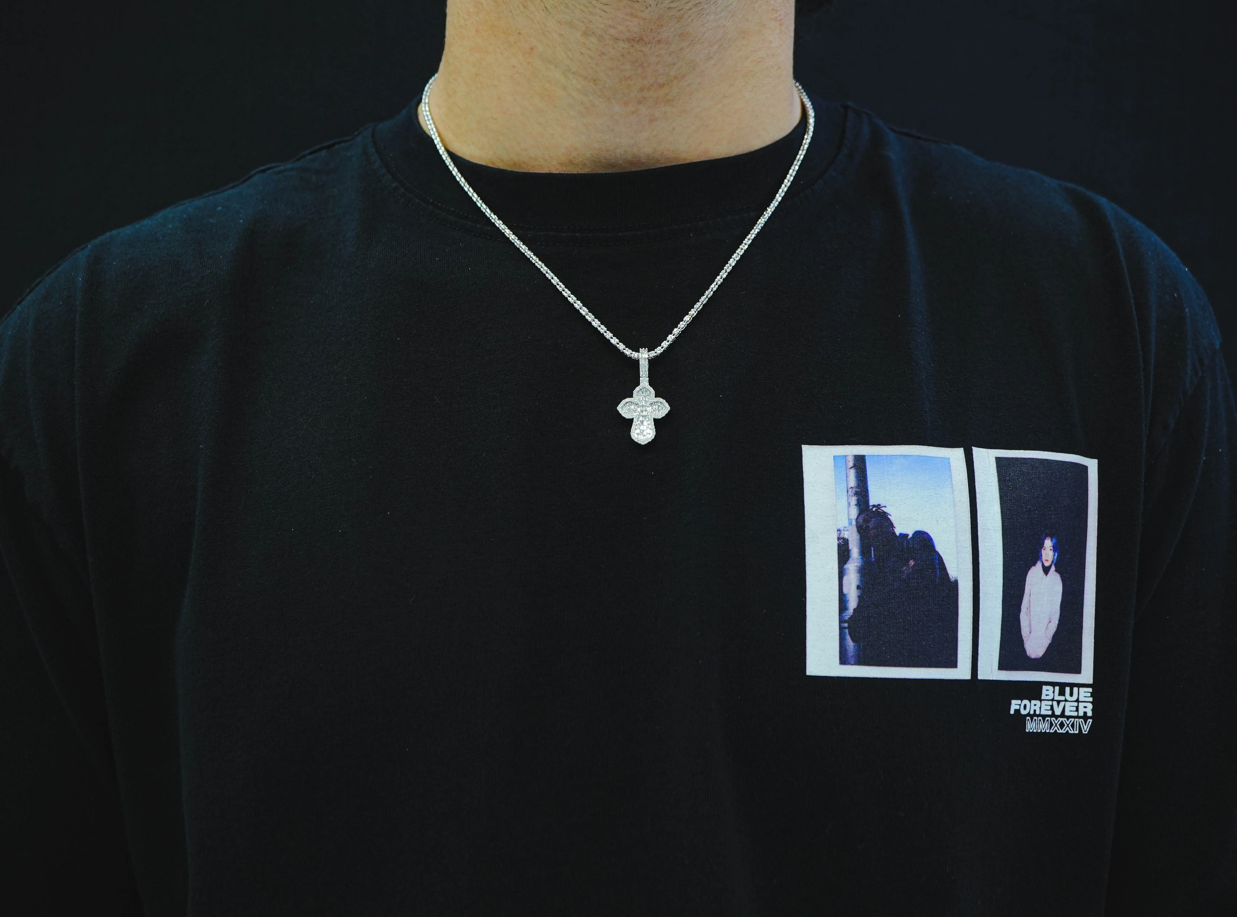 14K White Gold Diamond Cross Pendant 0.77 CT - Image 2