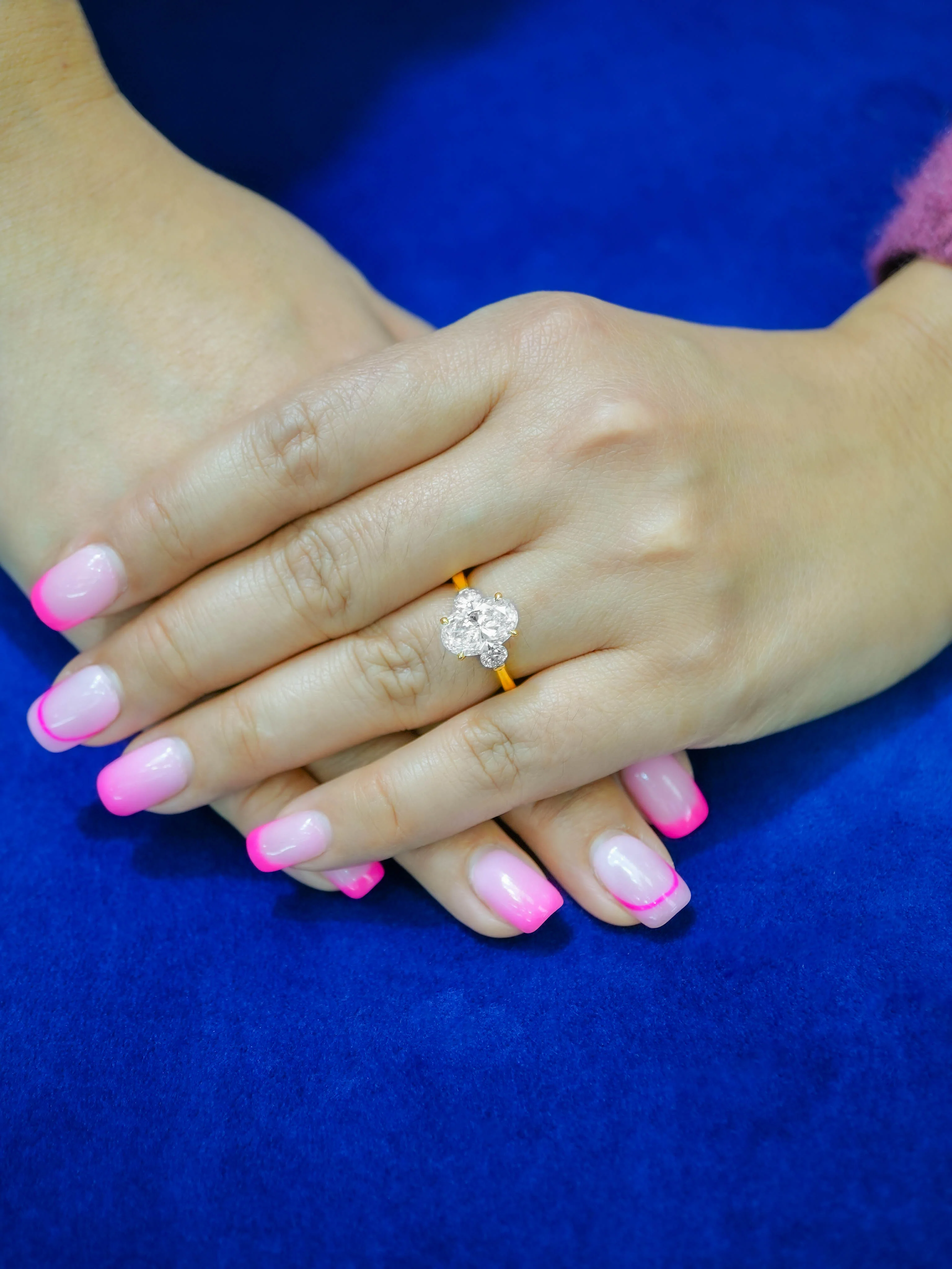 14K Yellow Gold Three Stone with Ovals Engagement Ring 3.50 CT - Image 3