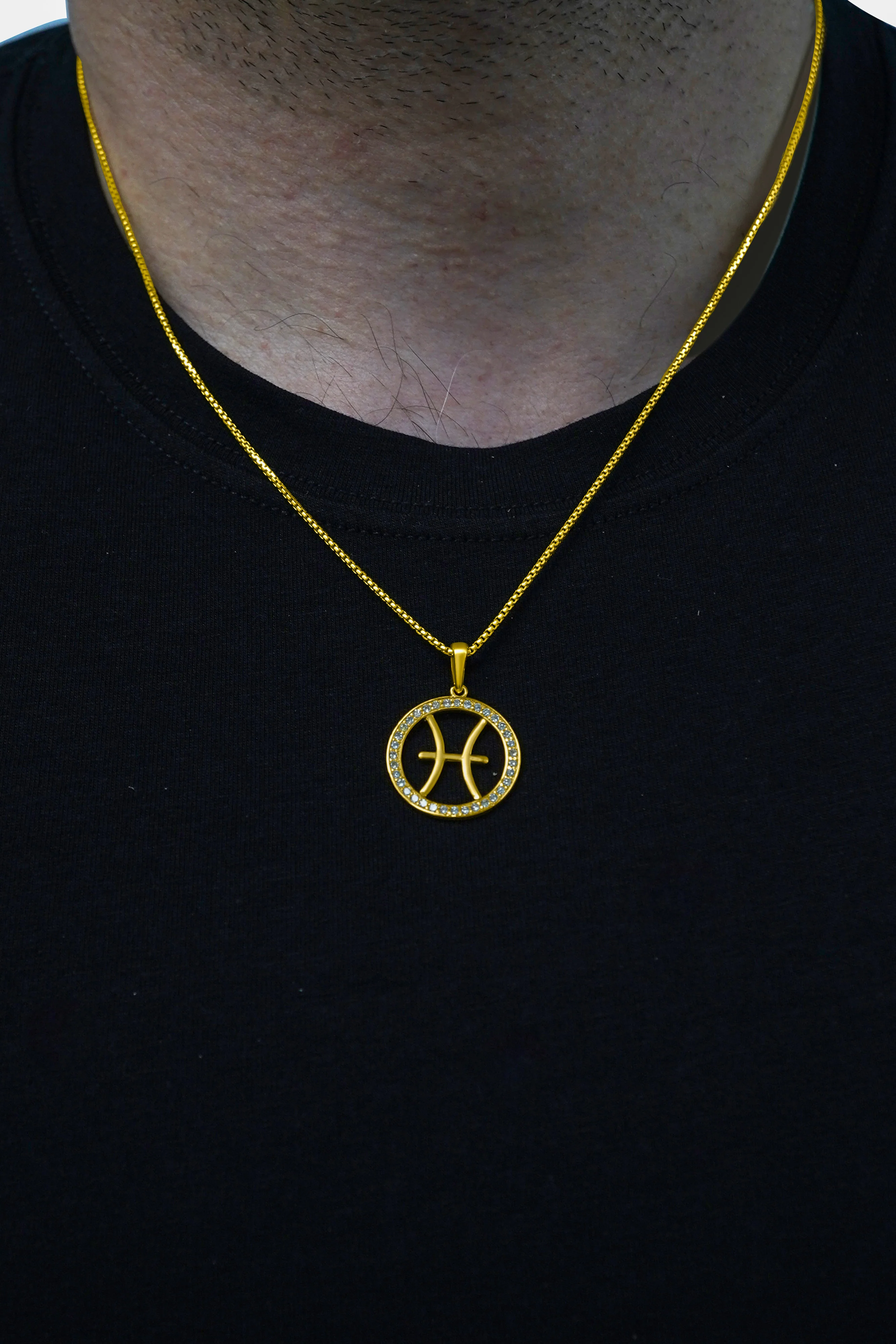 14K Gold Pisces Zodiac Diamond Men's Pendant (0.65 CTW) - Image 2