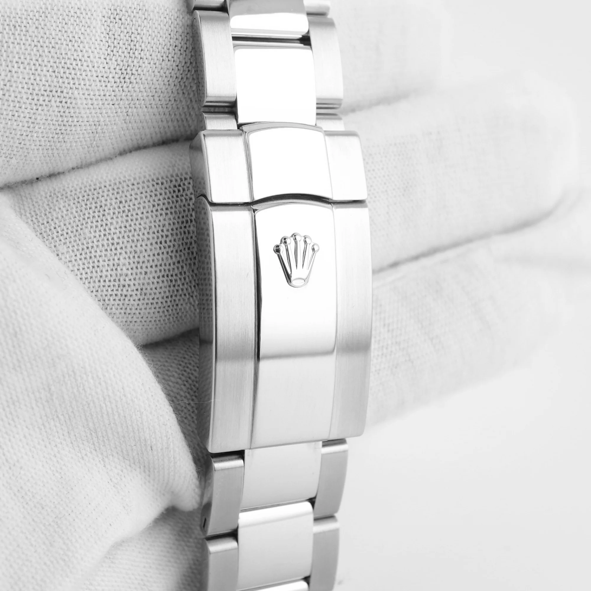 Rolex 126234 Datejust 36 mm Fluted Bezel Black Diamond Dial Jubilee Bracelet Box and Papers 2023 - Image 5