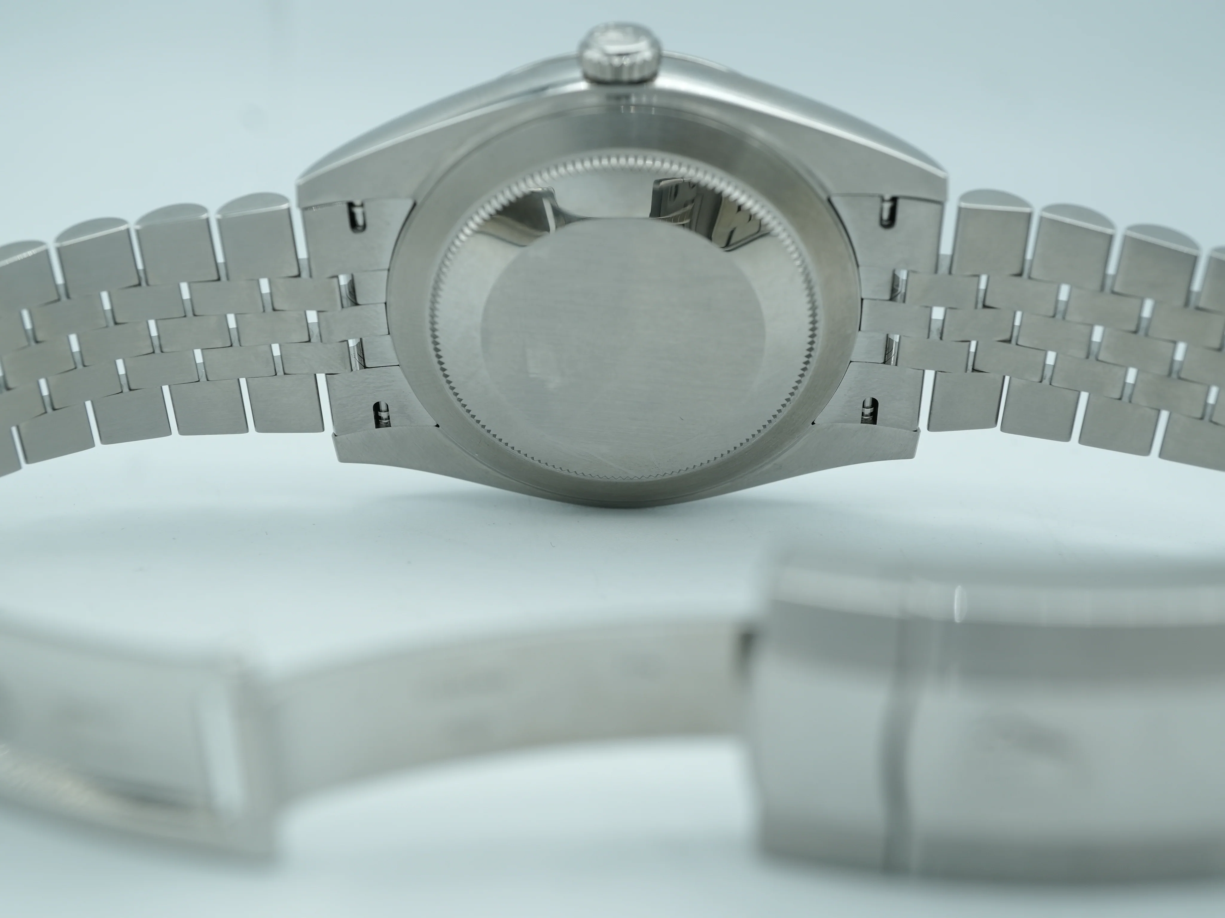 Rolex 126300 Datejust 41 mm Smooth Bezel Wimbledon Dial Jubilee Bracelet Box and Papers 2022 - Image 10