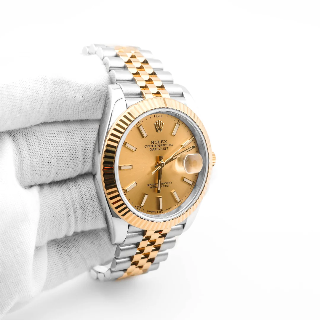 Rolex 126333 Datejust 41 mm Fluted Bezel Champagne Dial Jubilee Bracelet Box and Papers 2018 - Image 4