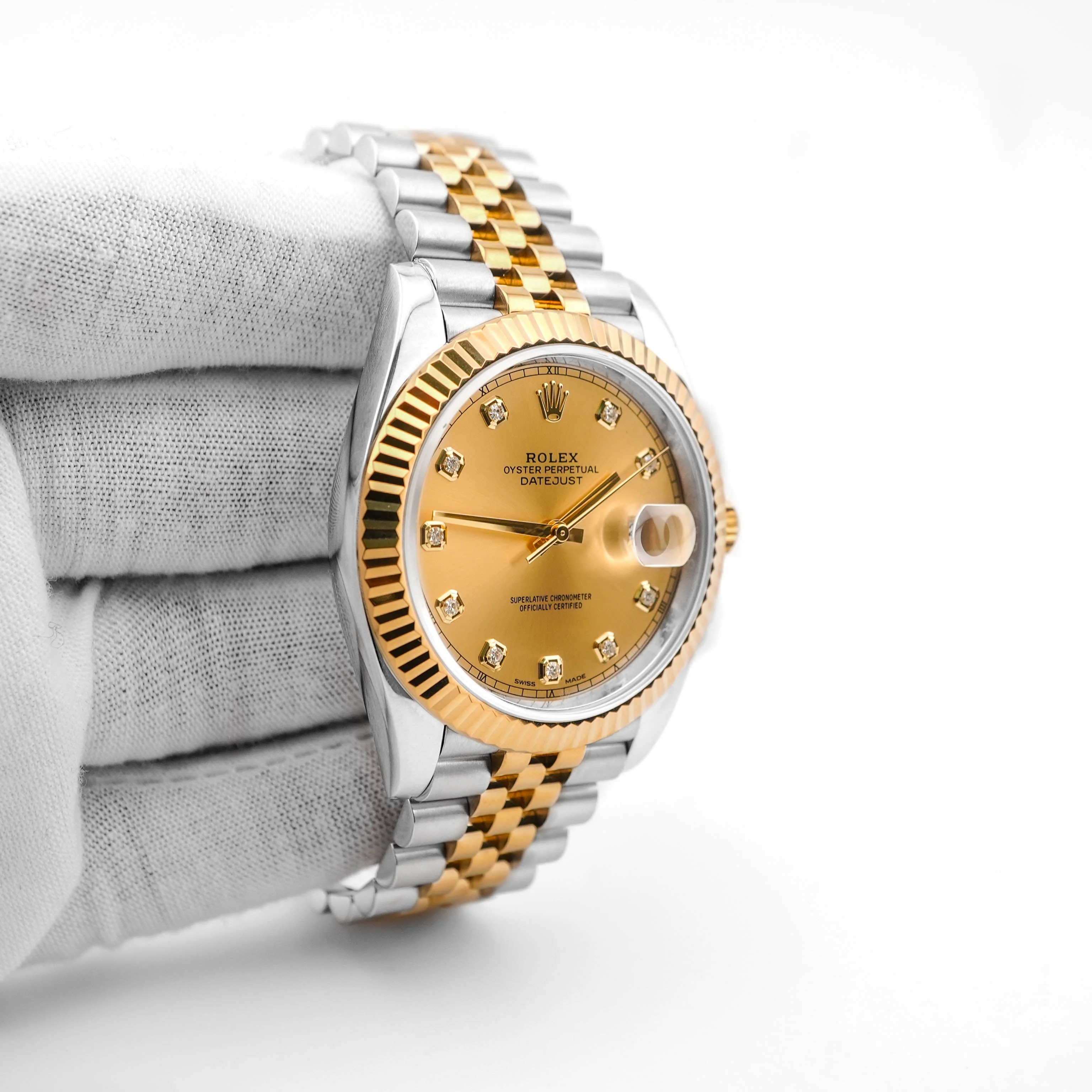 Rolex 126333 Datejust 41 mm Fluted Bezel Champagne Dial Jubilee Bracelet Box and Papers 2017 - Image 3