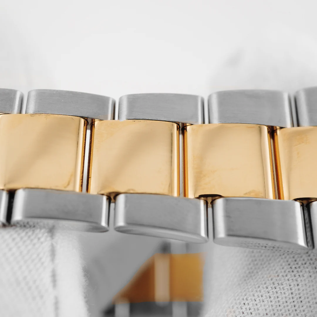 Rolex 126333 Datejust 41 mm Fluted Bezel Champagne Index Dial Oyster Bracelet Box and Papers 2016 - Image 7