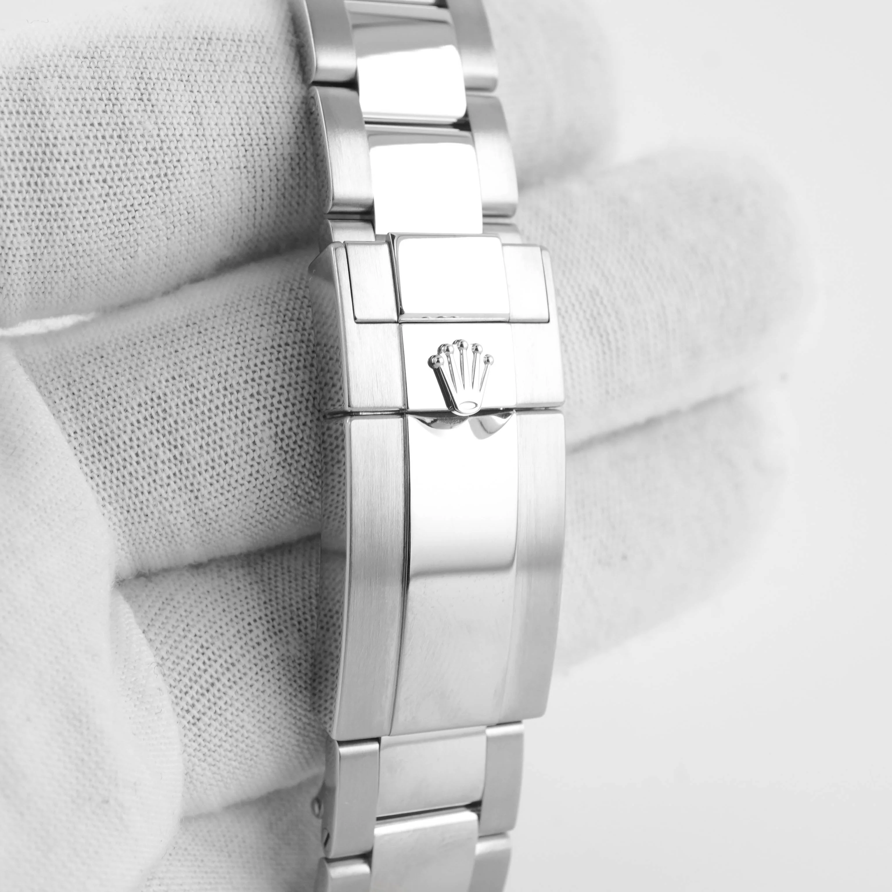 Rolex 126710BLNR GMT-Master II "Batman" 40 mm Ceramic Bezel Oyster Bracelet Box and Papers 2024 - Image 5