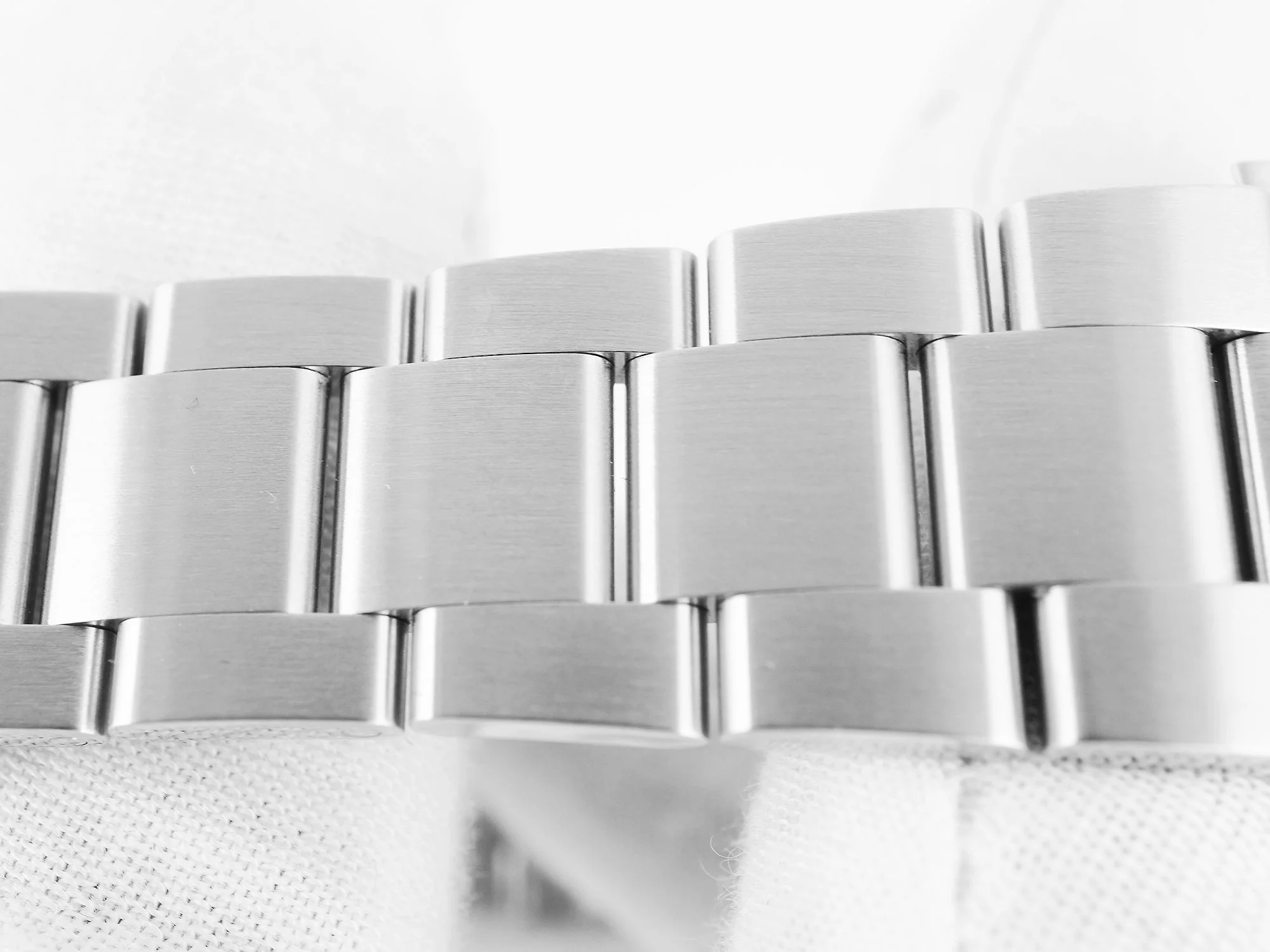 Rolex 134300 Oyster Perpetual 41 mm Smooth Bezel Pistachio Dial Oyster Bracelet Box and Papers 2025 - Image 5