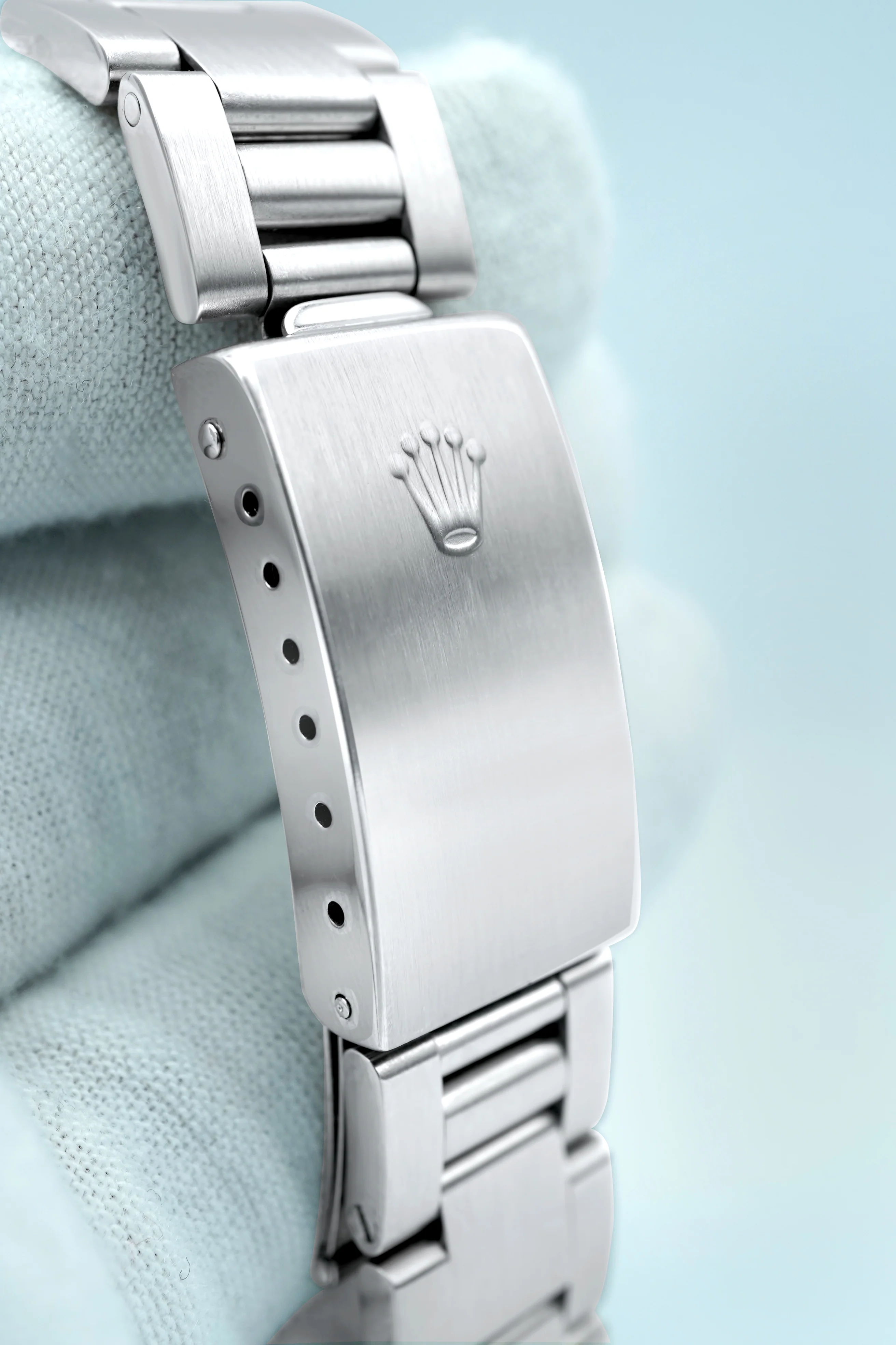 Rolex 178240 Datejust 31 mm Smooth Bezel Black Roman Dial Oyster Bracelet Box and Papers 2002 - Image 11