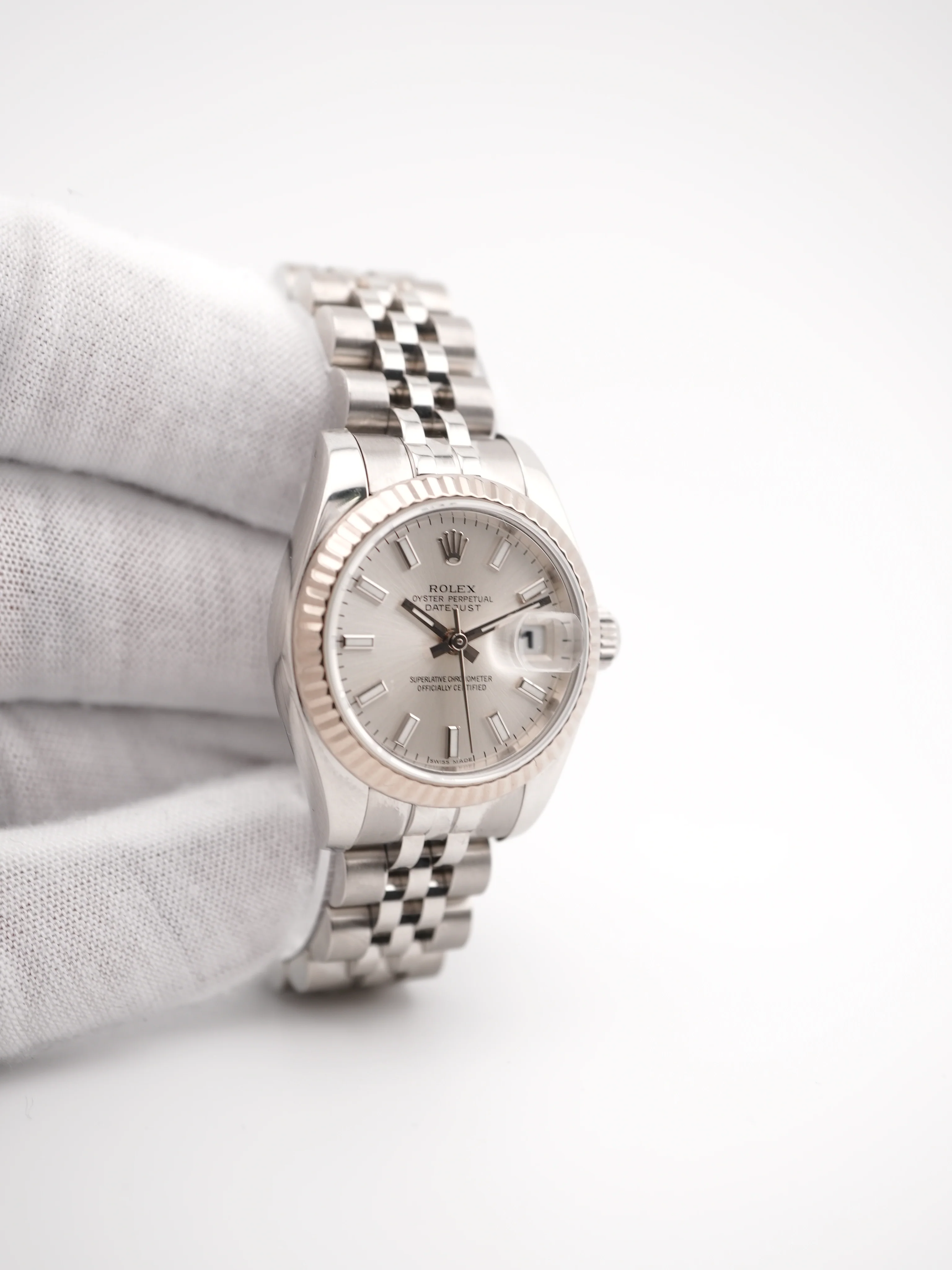 Rolex 179174 Lady-Datejust 26 mm Fluted Bezel Silver Dial Jubilee Bracelet Box and Papers 2011 - Image 4