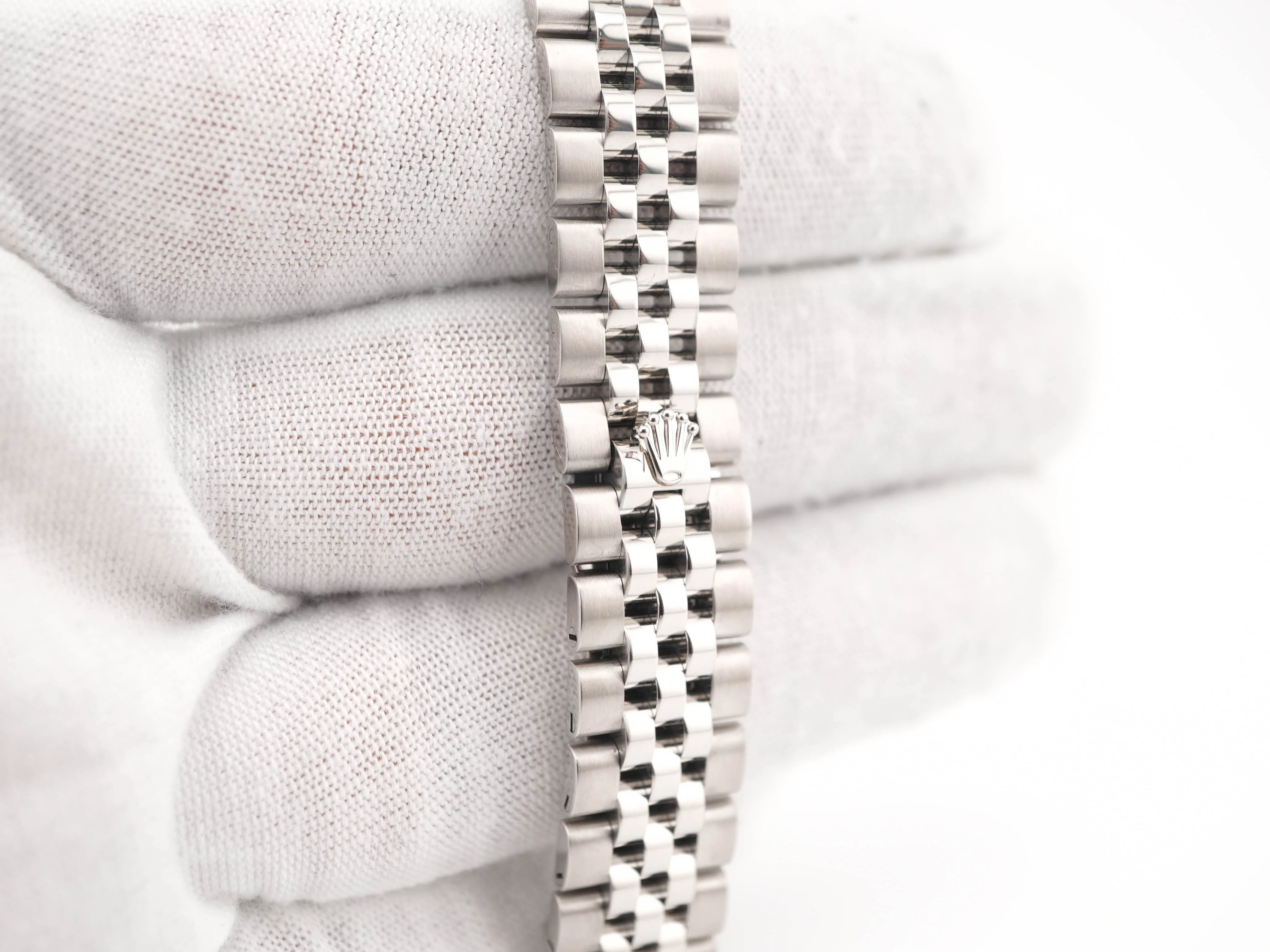 Rolex 179174 Lady-Datejust 26 mm Fluted Bezel Silver Dial Jubilee Bracelet Box and Papers 2011 - Image 5