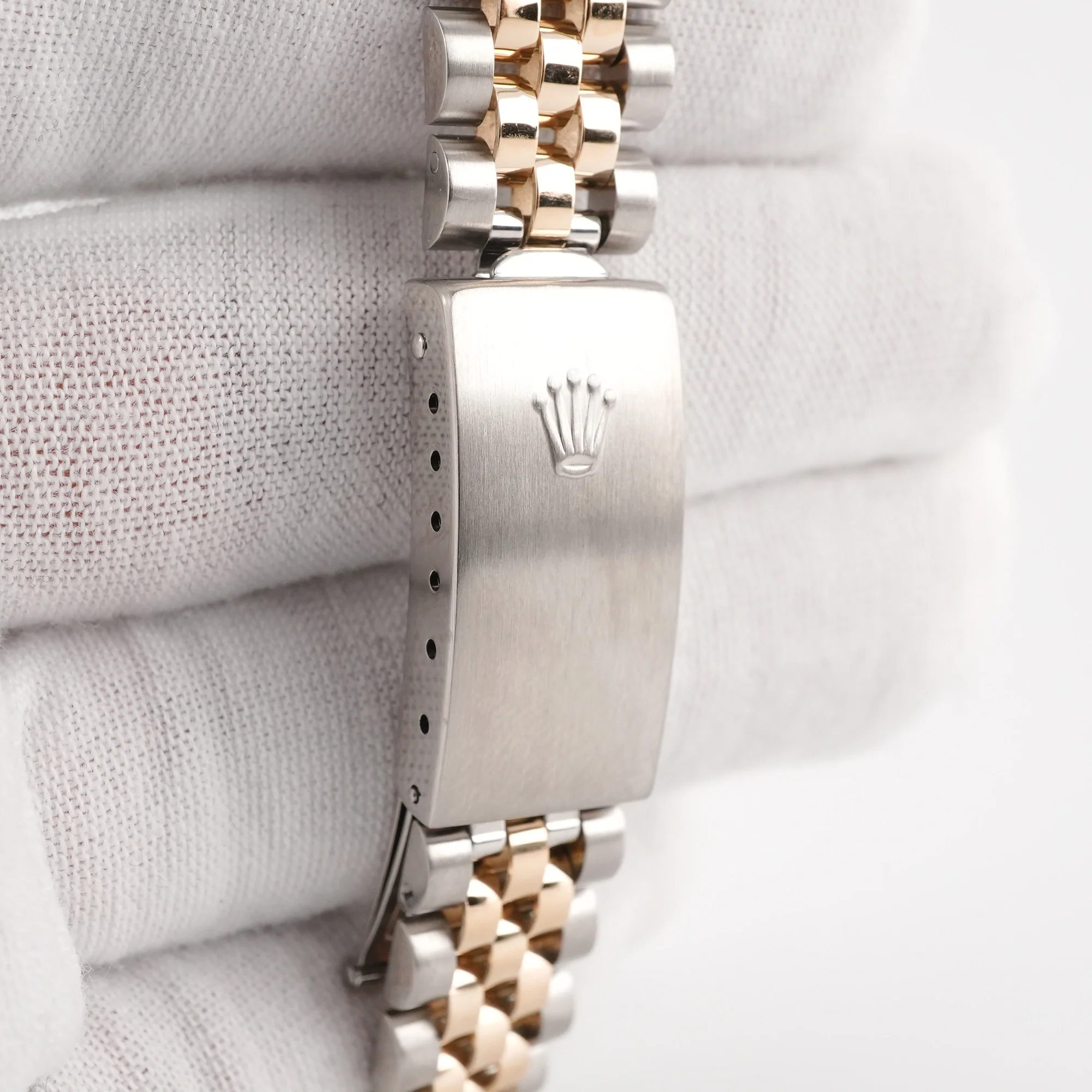 Rolex 68273 Datejust 31 mm Fluted Bezel Black Diamond Dial Jubilee Bracelet Box and Papers 1991 - Image 4