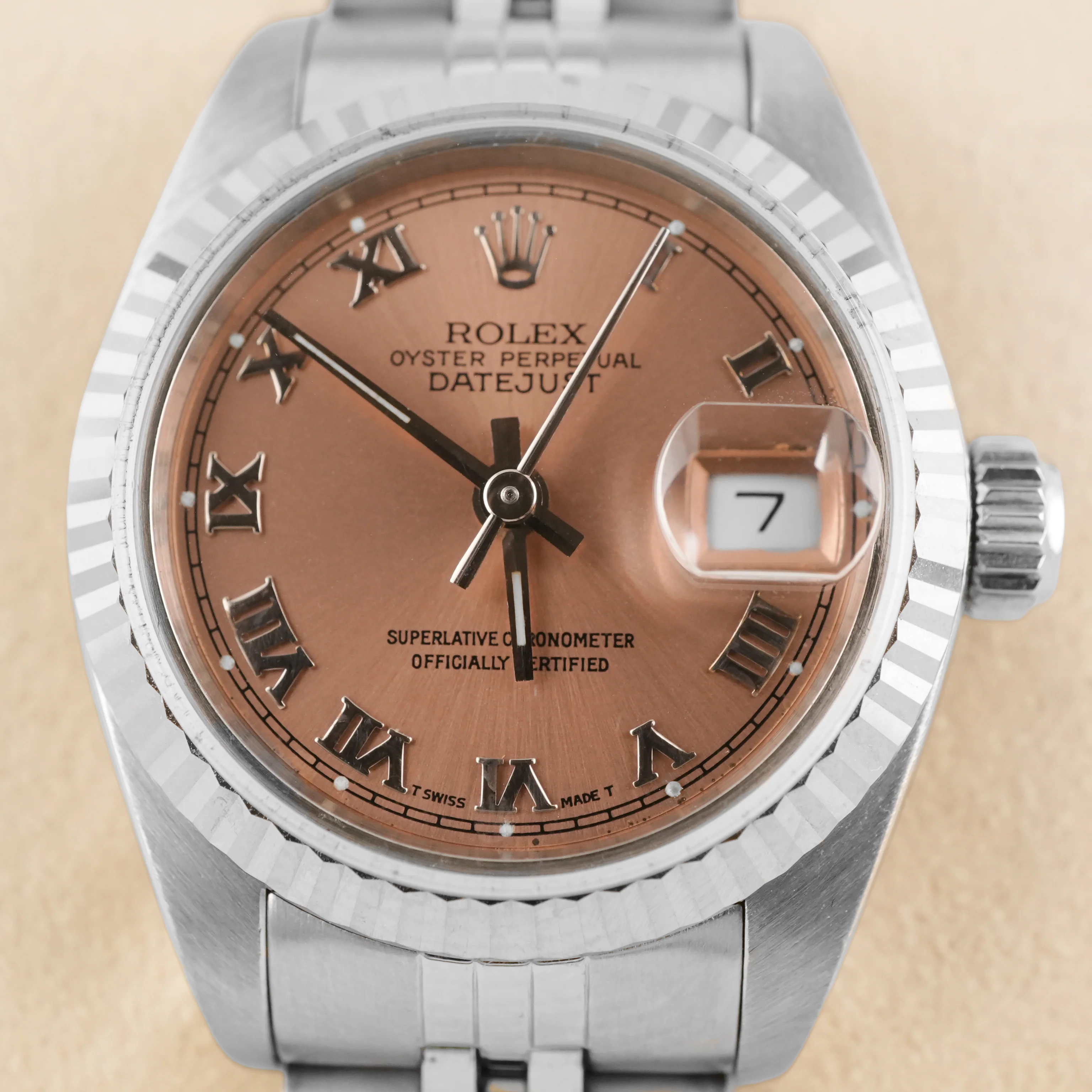 Rolex 69174 Lady-Datejust 26 mm Fluted Bezel Salmon Roman Dial Jubilee Bracelet Box and Papers 1993 - Image 3