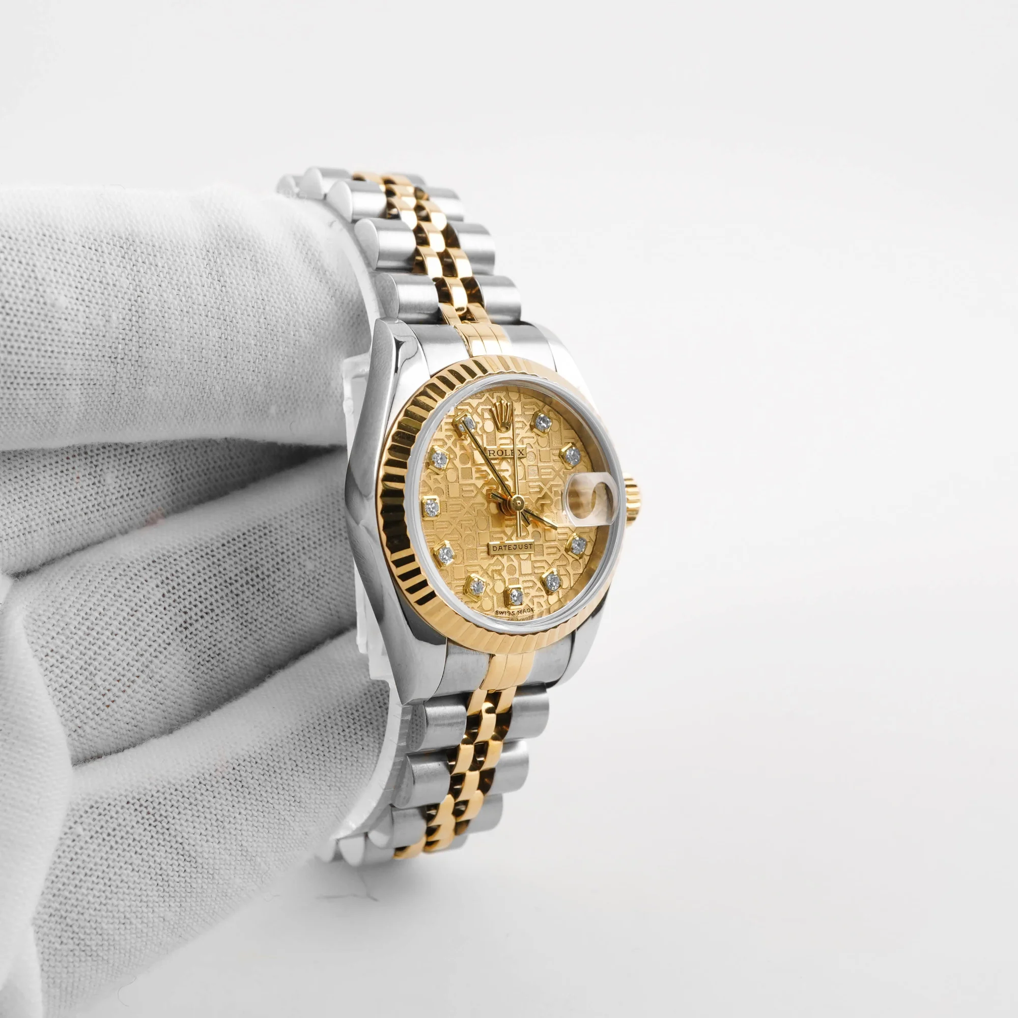 Rolex 79173 Lady-Datejust 26 mm Champagne Jubilee Dial Jubilee Bracelet Box and Papers 2000 - Image 4