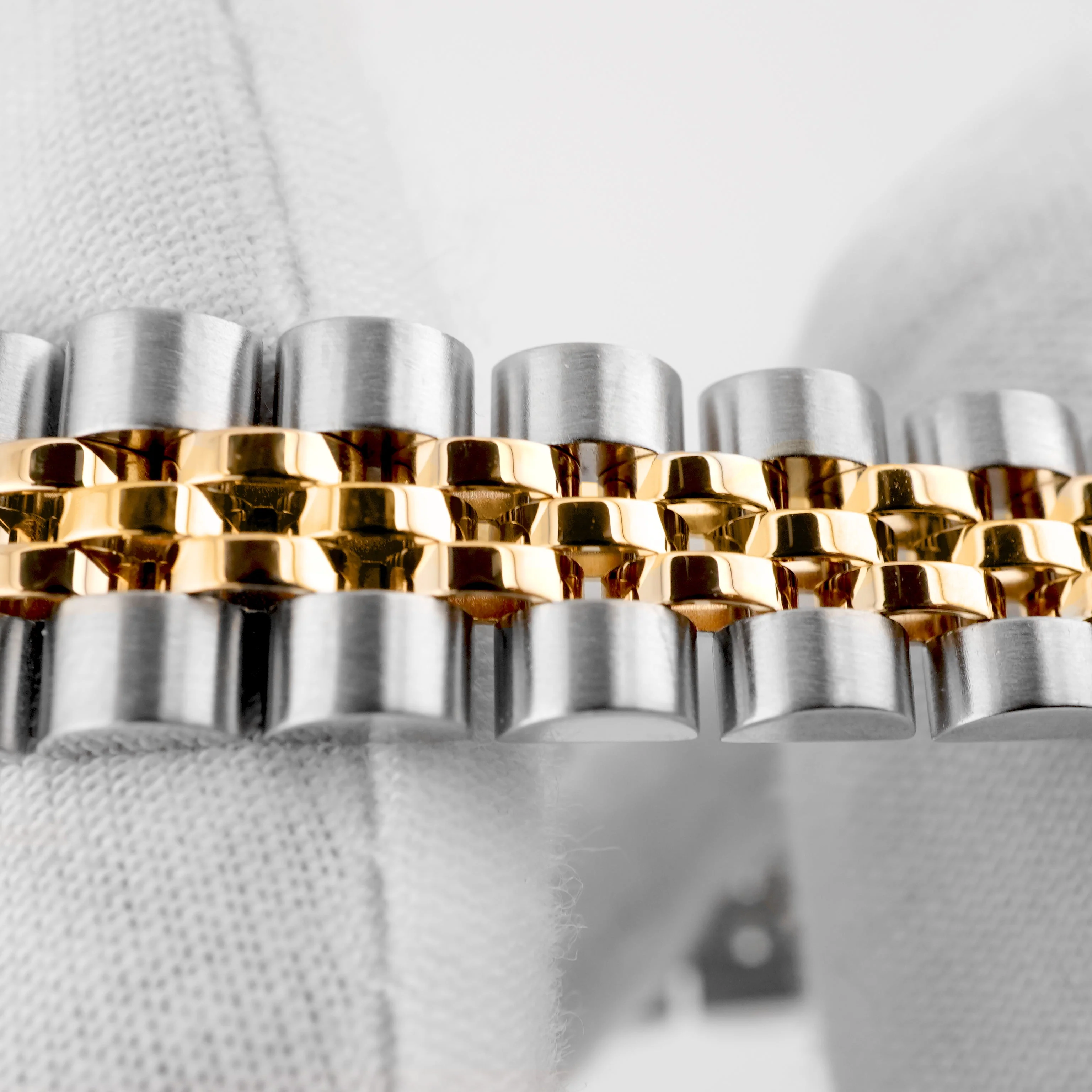 Rolex 79173 Lady-Datejust 26 mm Jubilee Ivory Arabic Dial Jubilee Bracelet Box and Papers 2000 - Image 6